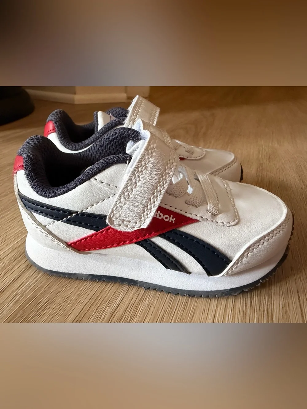 BUNDLE: six pairs of toddler size 4 shoes in great condition